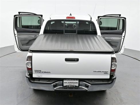 Used 2012 Toyota Tacoma PreRunner image 37