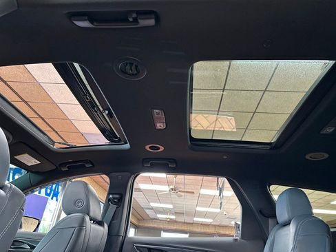 Used 2022 Buick Enclave Essence w/ Experience Buick Package image 31