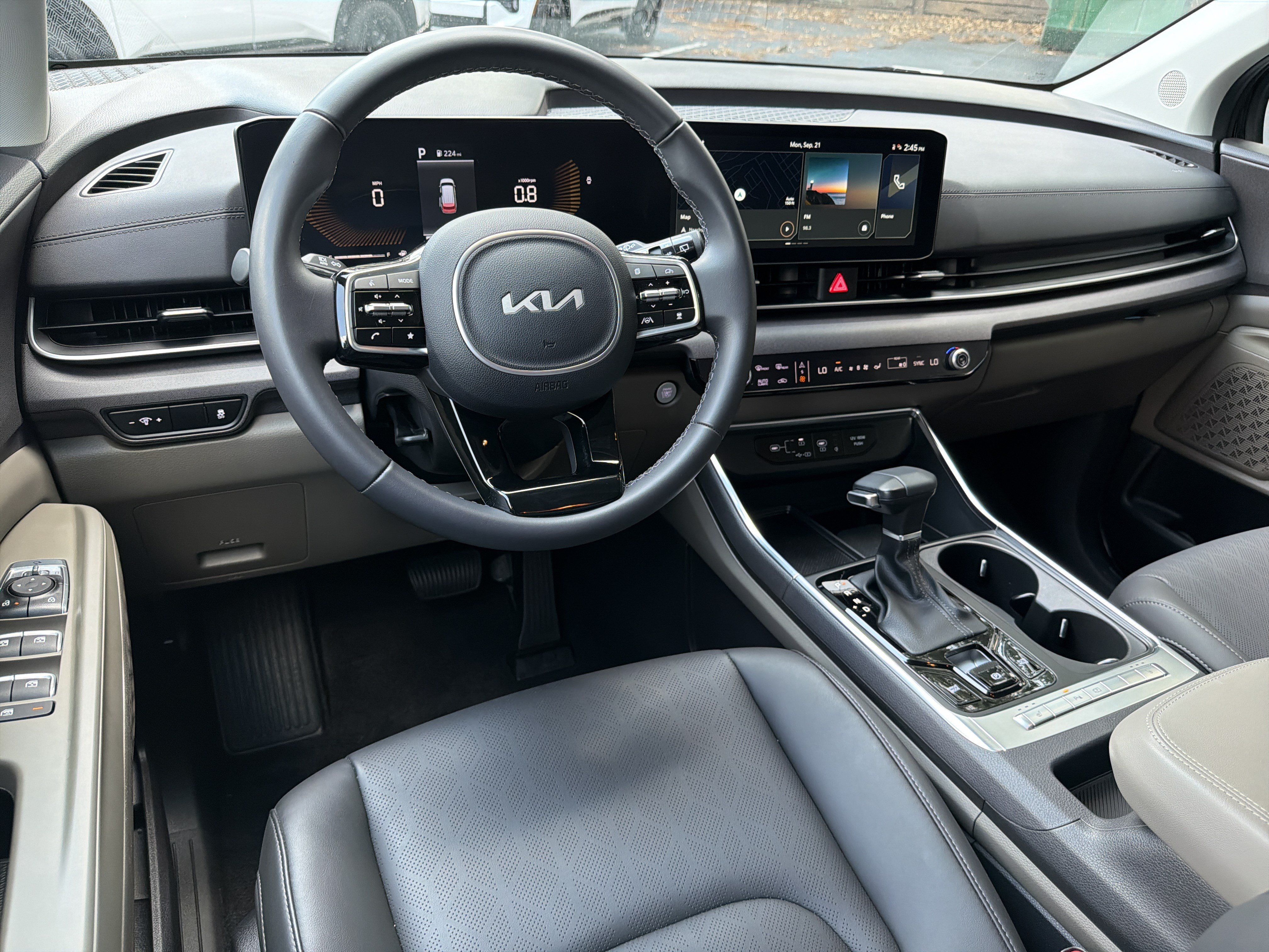 Certified 2026 Kia Carnival EX FWD image 20