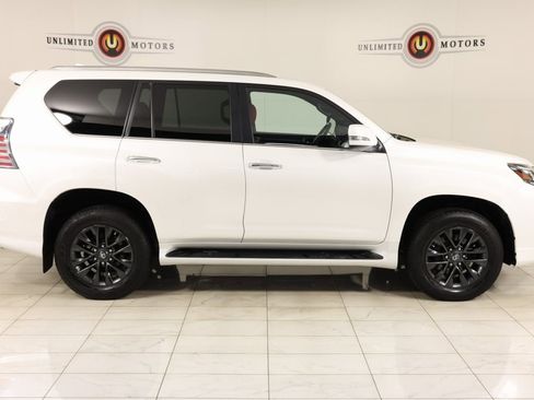 Used 2023 Lexus GX 460 Premium image 3
