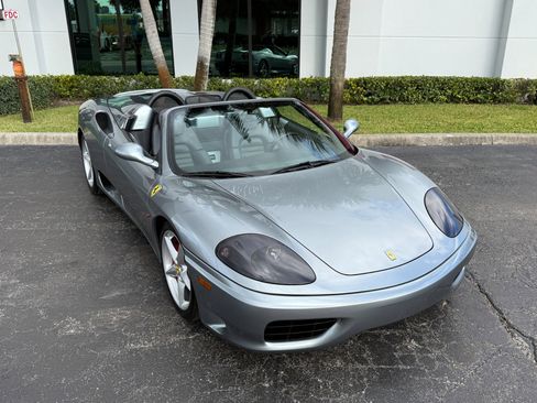 Used 2004 Ferrari 360 Spider image 13