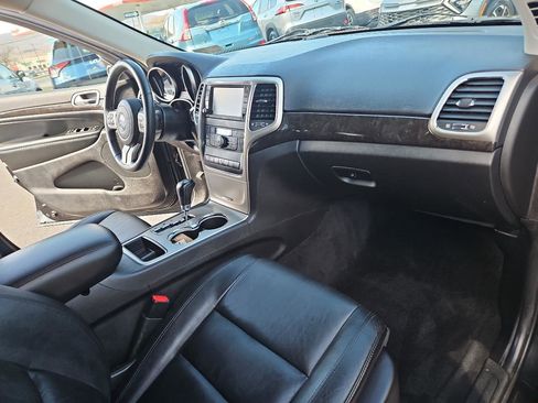 Used 2012 Jeep Grand Cherokee Laredo image 18