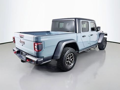 Used 2024 Jeep Gladiator Rubicon w/ Convenience Group AWD/4WD image 7