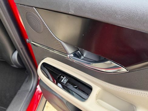 New 2026 Lincoln Corsair Premiere image 21