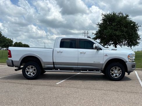 Used 2022 RAM 2500 Laramie AWD/4WD image 4