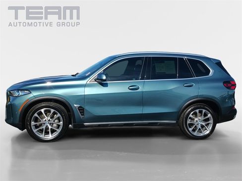 Used 2024 BMW X5 xDrive40i w/ Premium Package image 4