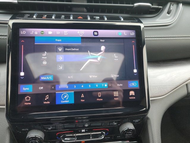 Used 2021 Jeep Grand Cherokee L Limited AWD/4WD image 6