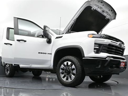 Used 2024 Chevrolet Silverado 2500 Custom w/ Custom Value Package AWD/4WD image 40