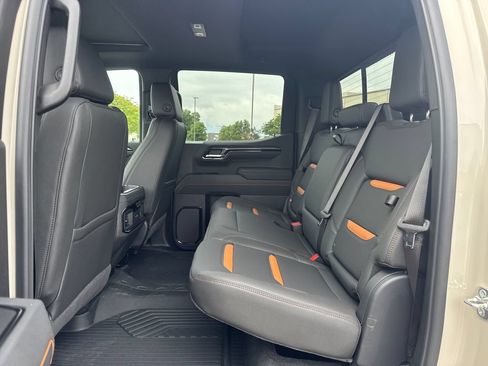 New 2026 GMC Sierra 1500 AT4 w/ AT4 Premium Package AWD/4WD image 12