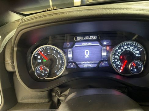 Used 2024 RAM 1500 Laramie AWD/4WD image 24