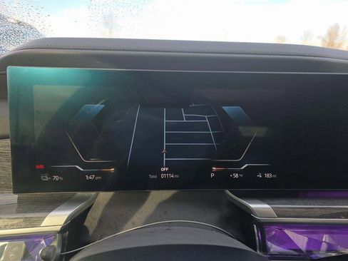 Used 2024 BMW i7 xDrive60 image 4