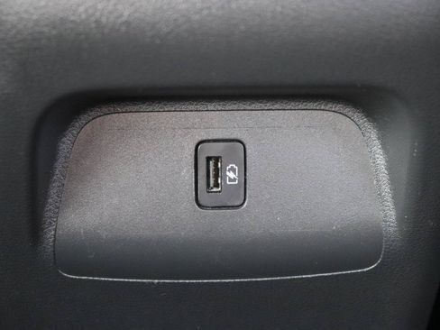Used 2024 Nissan Sentra SV FWD image 21