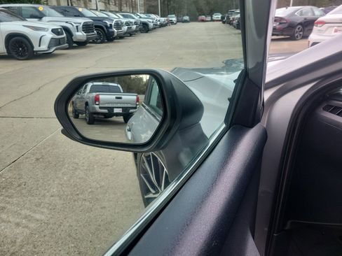 Certified 2021 Toyota Camry SE image 13