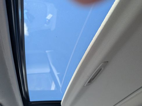 Used 2021 Toyota Sienna XLE image 23