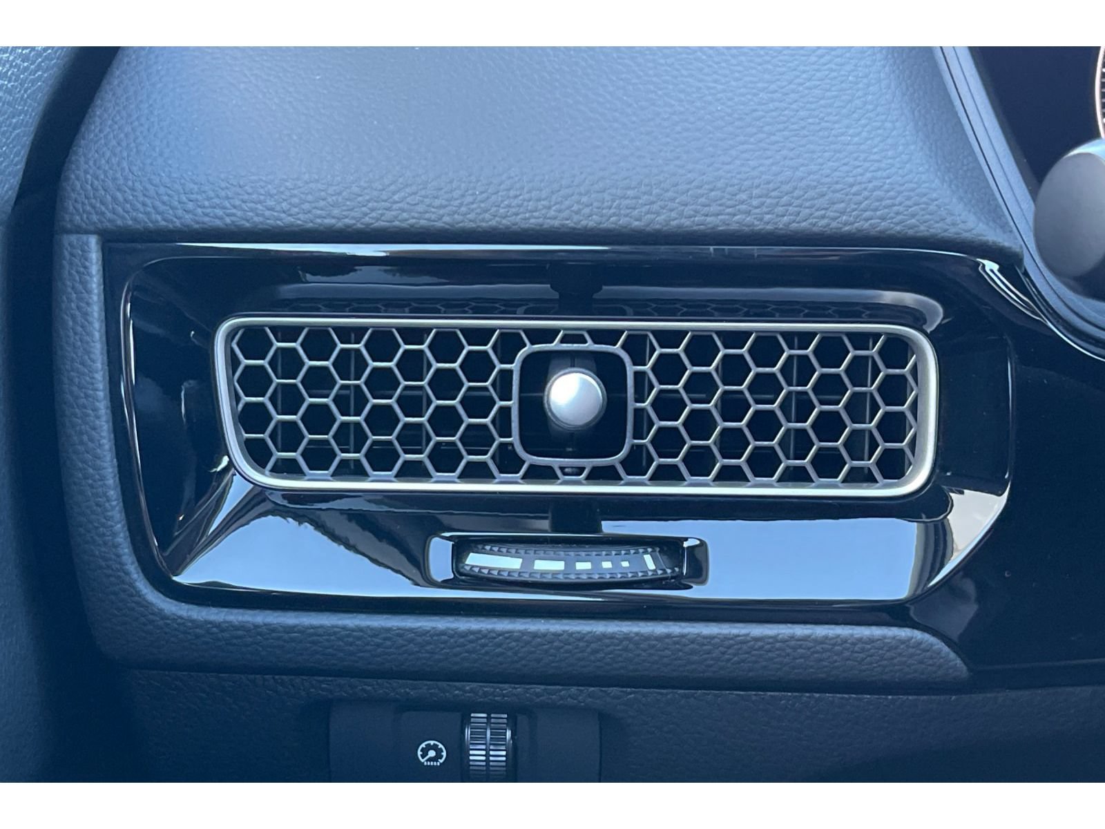 Certified 2024 Honda Civic LX image 28
