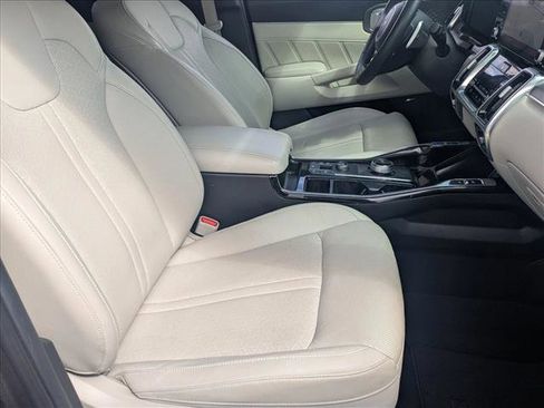 Used 2023 Kia Sorento SX Prestige image 21