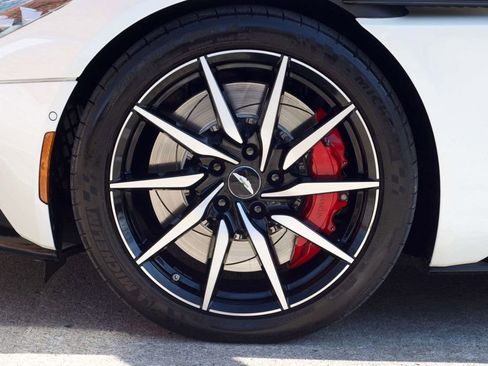 Used 2017 Aston Martin DB11 V12 image 43
