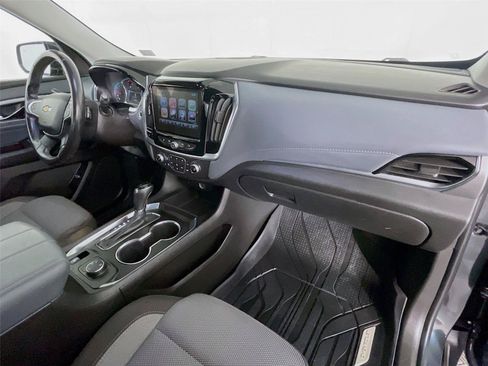 Used 2019 Chevrolet Traverse LT w/ LPO, Floor Liner Package AWD/4WD image 31