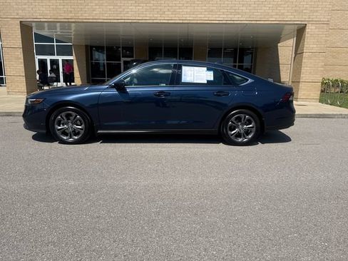 Certified 2023 Honda Accord EX image 1