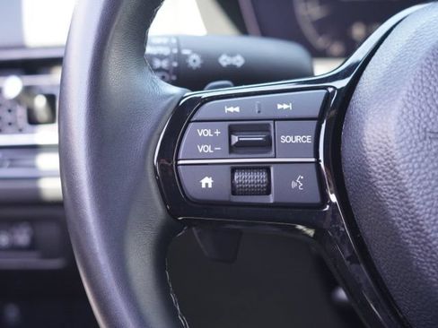 Used 2025 Honda Civic Sport image 19