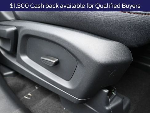 New 2025 Ford Explorer Active image 16