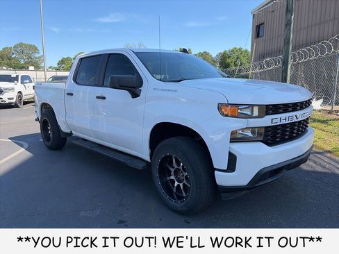 Used 2019 Chevrolet Silverado 1500 Custom w/ Custom Value Package image 1