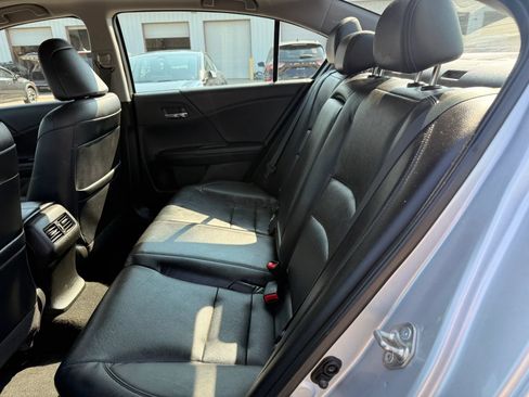 Used 2015 Honda Accord Touring image 21