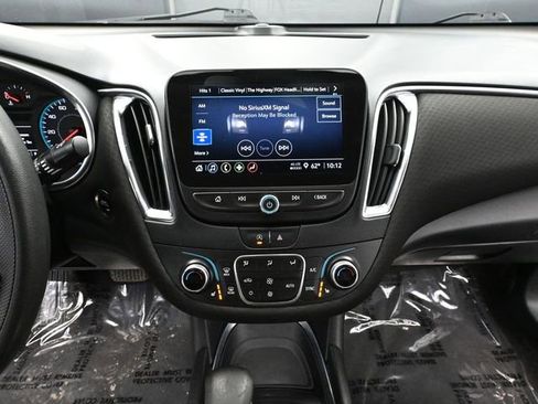 Used 2021 Chevrolet Malibu LT image 31