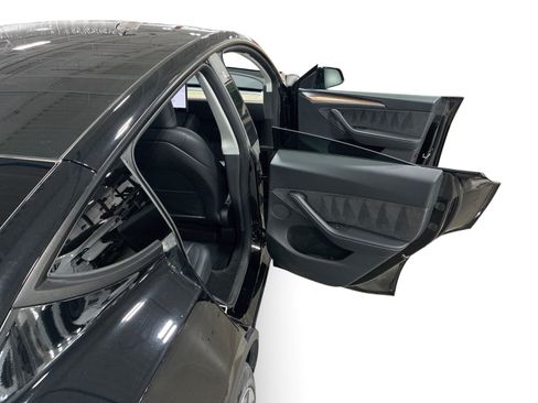 Certified 2023 Tesla Model Y AWD image 12