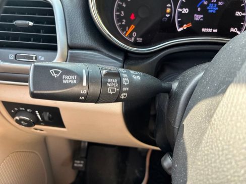 Used 2019 Jeep Grand Cherokee Limited w/ Luxury Group II AWD/4WD image 30