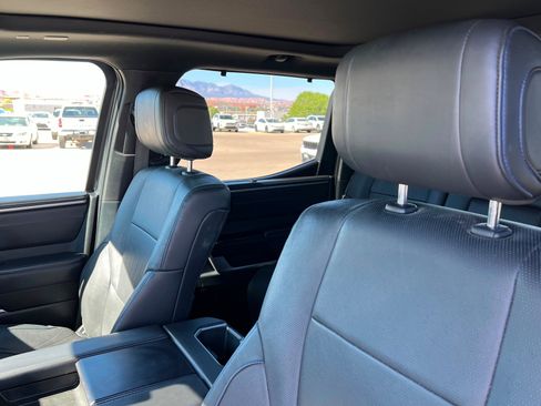 Used 2023 Toyota Tundra Platinum AWD/4WD image 17