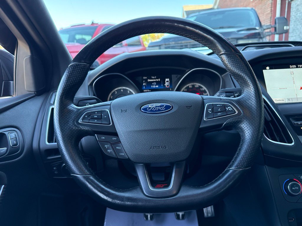 Used 2017 Ford Focus ST w/ Equipment Group 402A FWD image 31