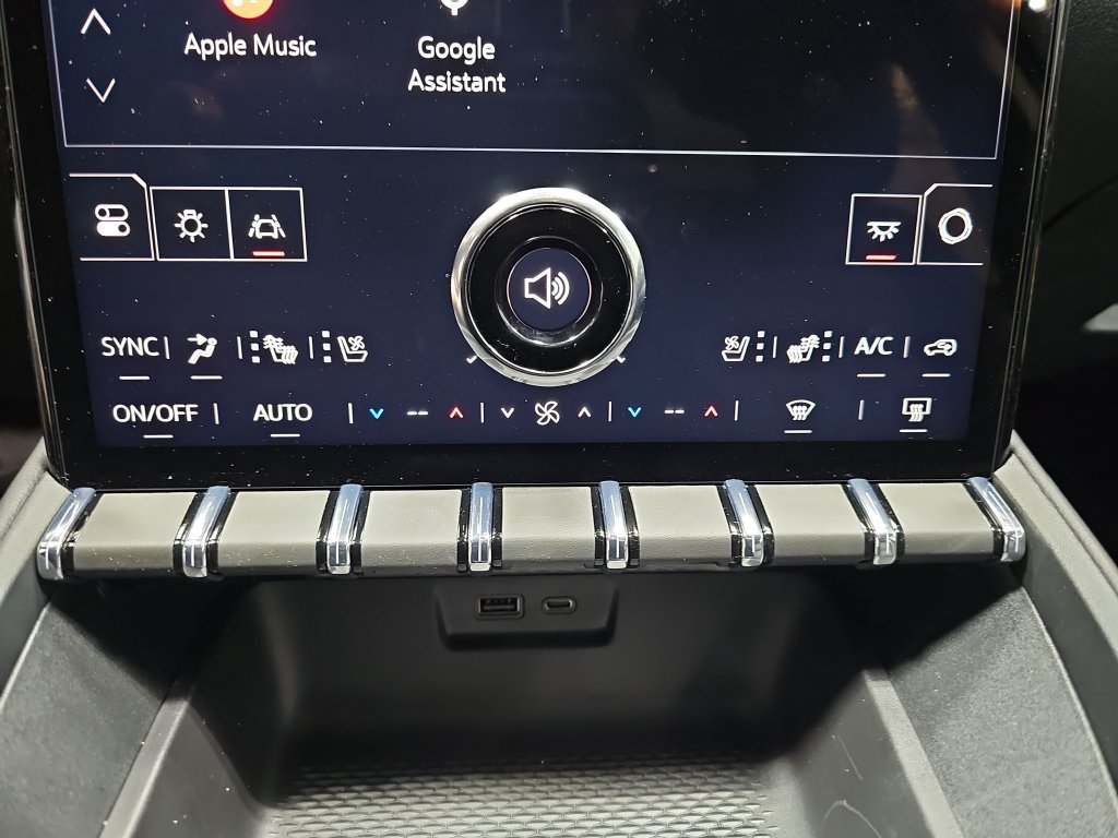 New 2027 GMC Terrain Denali w/ LPO, Black Badging Package AWD/4WD image 21
