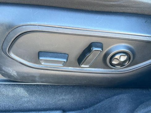 Used 2023 Jeep Grand Cherokee L Laredo image 12