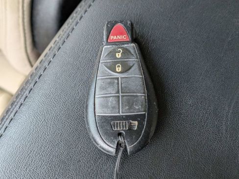 Used 2015 Jeep Cherokee Latitude FWD image 40