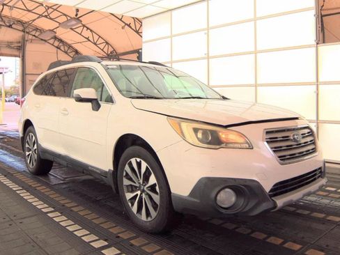 Used 2015 Subaru Outback 2.5i Limited AWD/4WD image 3