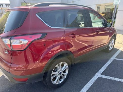 Used 2018 Ford Escape SE AWD/4WD image 9