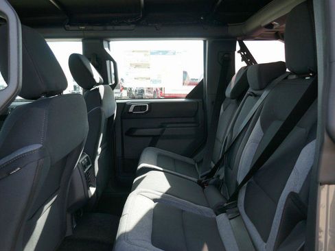 New 2026 Ford Bronco 4-Door AWD/4WD image 16