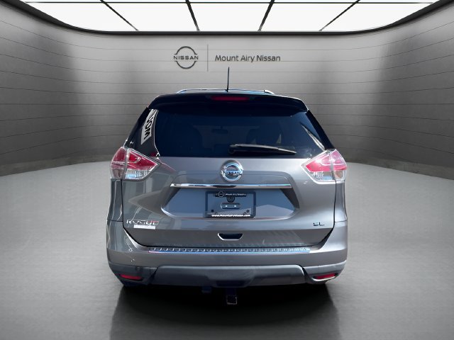 Used 2016 Nissan Rogue SL w/ SL Premium Package FWD image 5