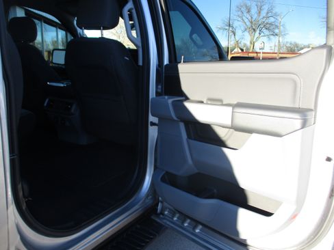 Used 2021 Ford F150 XLT w/ Equipment Group 301A Mid image 20