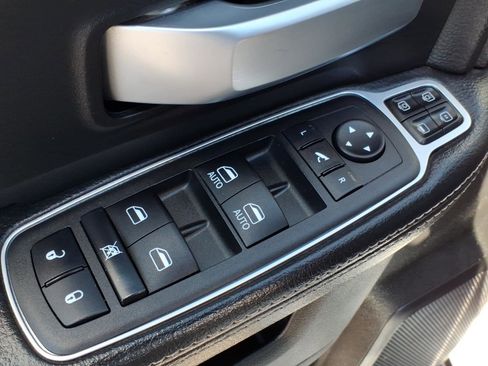 Used 2024 RAM 2500 Big Horn w/ Off Road Package image 18