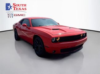 Used 2022 Dodge Challenger SXT w/ Blacktop Package RWD video 1