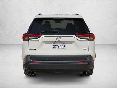 Used 2024 Toyota RAV4 XLE FWD image 7