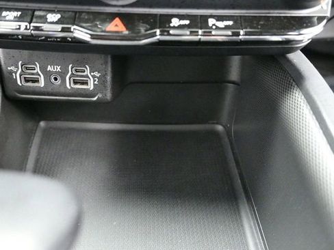 Used 2024 Dodge Durango GT image 14