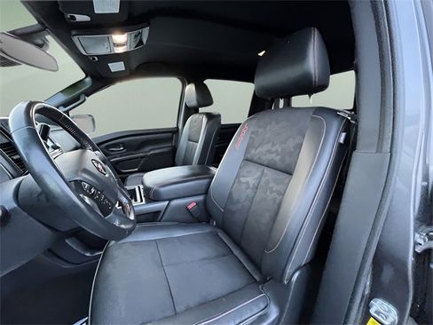 Used 2021 Nissan Titan PRO-4X image 12