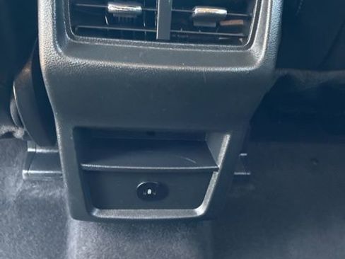 Used 2024 Ford Edge SEL image 23