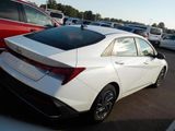 Used 2024 Hyundai Elantra SEL image 4