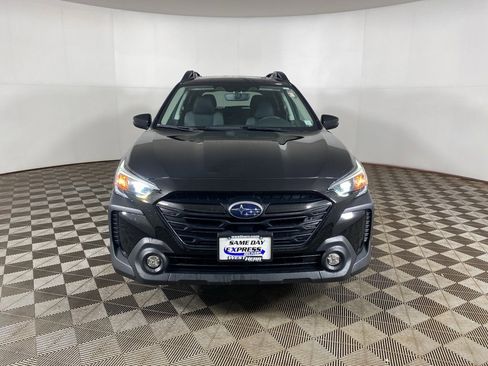 Used 2023 Subaru Outback Onyx Edition image 11