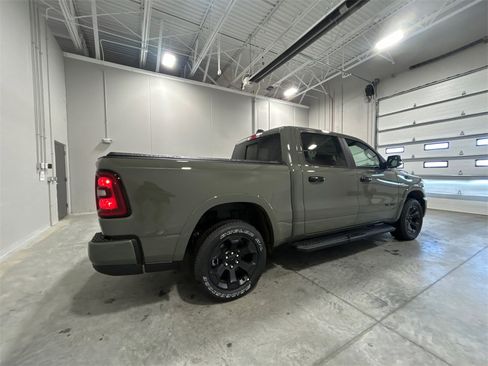 New 2026 RAM 1500 4x4 Crew Cab image 6