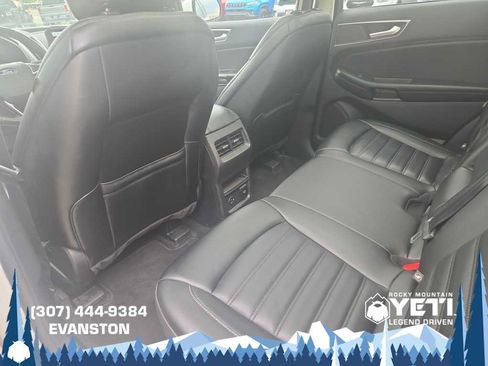 Used 2022 Ford Edge SEL w/ Convenience Package AWD/4WD image 16